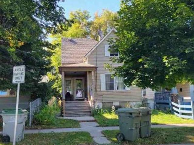 House for sale in Milwaukee, Wisconsin