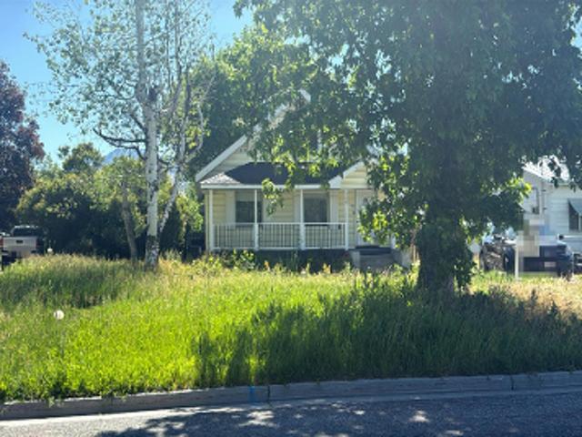 House for sale in Cache, Utah