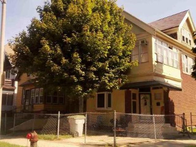 House for sale in Milwaukee, Wisconsin