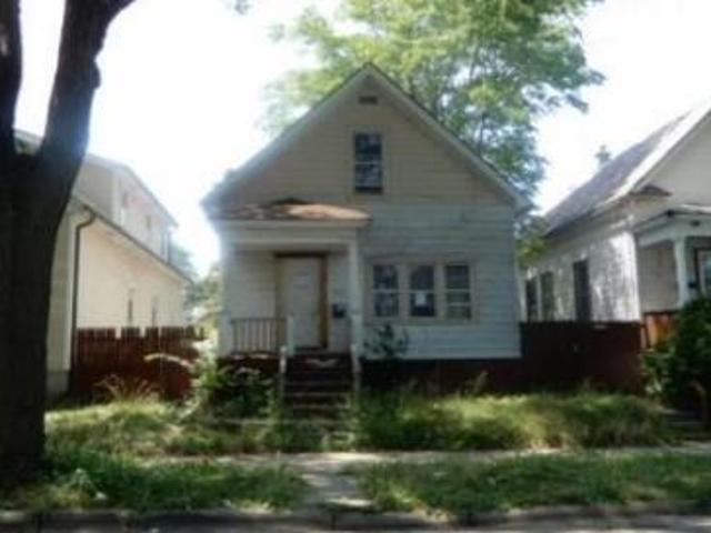 House for sale in Milwaukee House for sale in Milwaukee