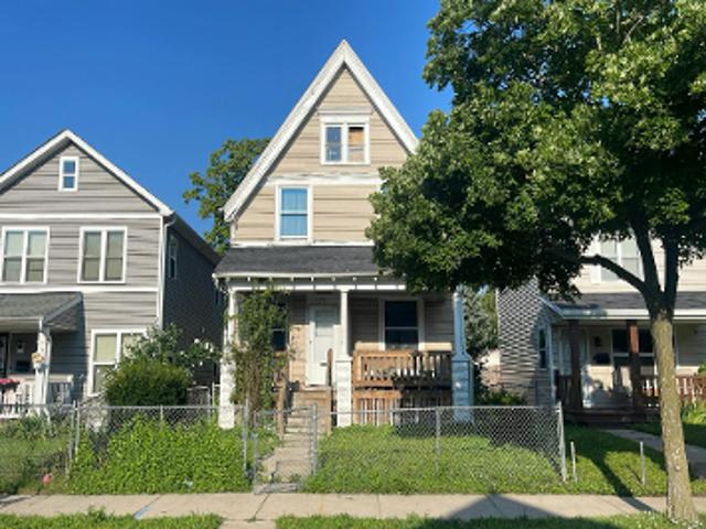 House for sale in Milwaukee, Wisconsin