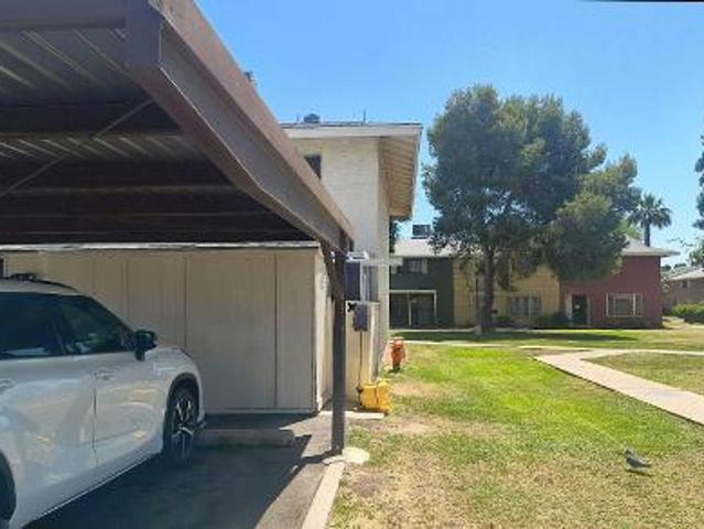 Condo for sale in Glendale