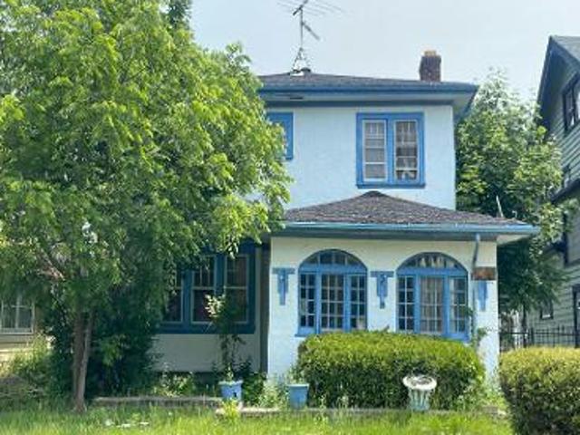 House for sale in Milwaukee, Wisconsin