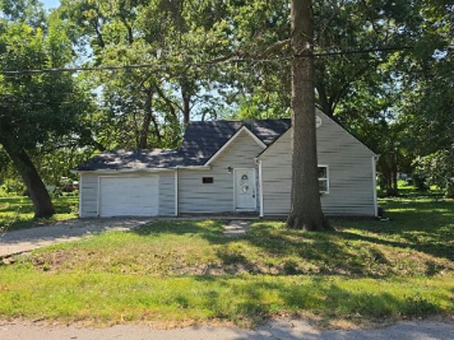 House for sale in Clinton, Missouri