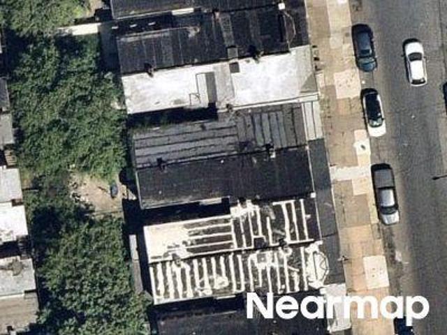 Townhouse for sale in Carroll Park, Philadelphia