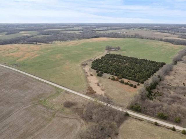 Farm for sale in Edgerton, Douglas County