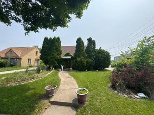 House for sale in Milwaukee House for sale in Milwaukee