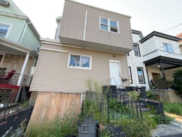 House for sale in Mount Vernon, New York