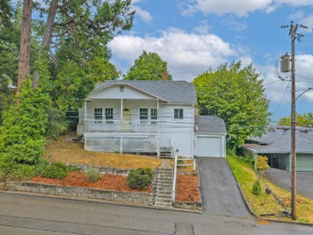 House for sale in Oregonia