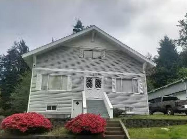 House for sale in Coos Bay