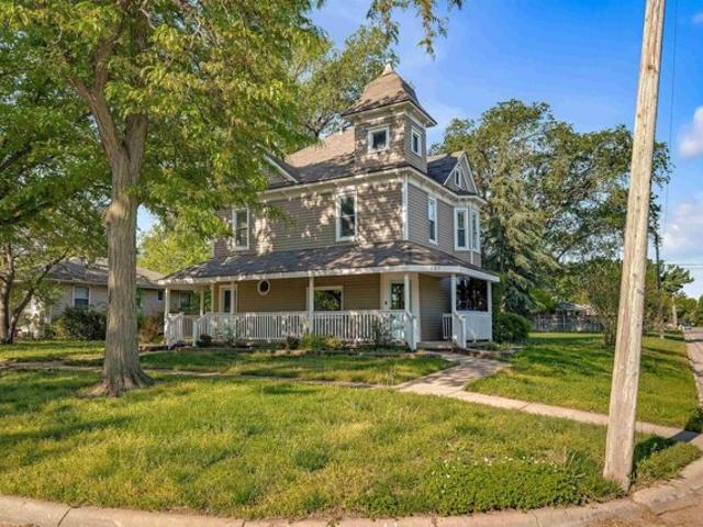House for sale in Cheney