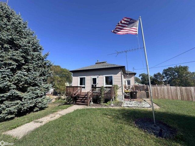 House for sale in Osceola, Iowa