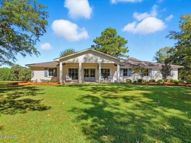 House for sale in Ridgeland, Mississippi