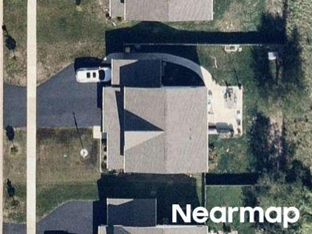 House for sale in Mchenry, Illinois