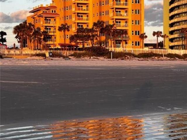 Condo for sale in New Smyrna Beach