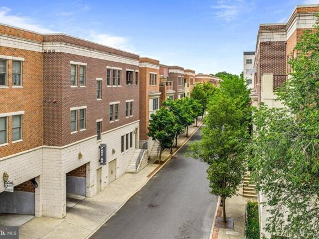 Condo for sale in Collingswood