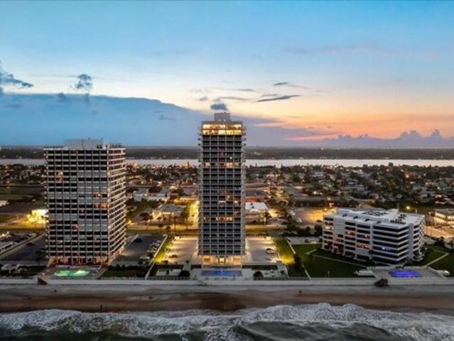 Condo for sale in Daytona Beach
