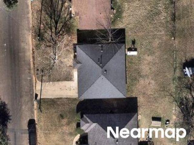House for sale in Tyler, Smith County