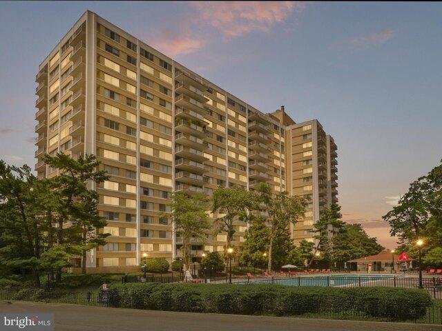 Condo for sale in Alexandria