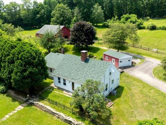 House for sale in Chaplin
