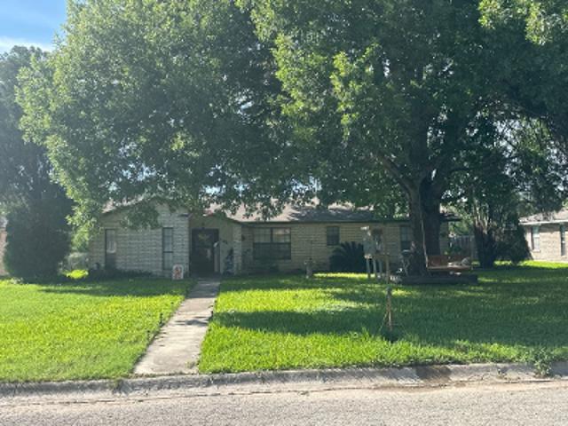 House for sale in Uvalde, Texas