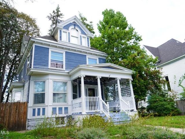 House for sale in Schenectady, New York