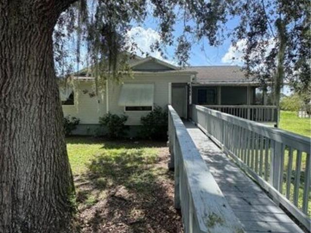 House for sale in Clewiston, Florida