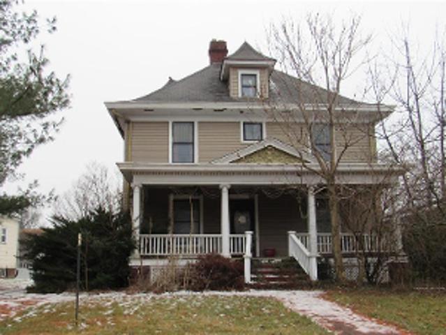 House for sale in Carlinville, Illinois