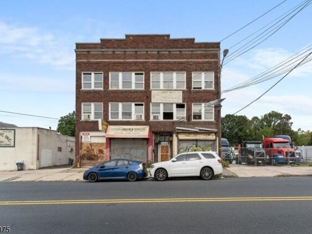 House for sale in Hillside, New Jersey