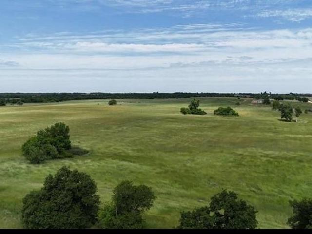 Land for sale in Guthrie, Logan County