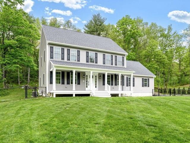 House for sale in New Braintree, Massachusetts