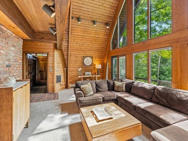 House for sale in Stratton, Vermont