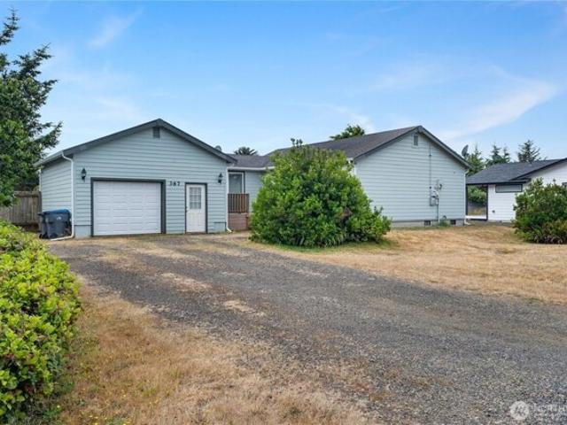 House for sale in Ocean Shores, Washington