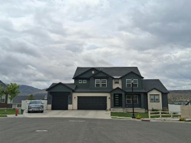 House for sale in Saratoga Springs, Utah