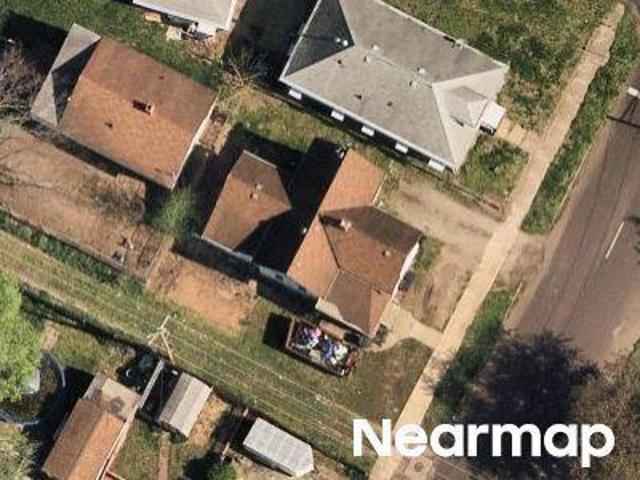 House for sale in Pekin, Illinois