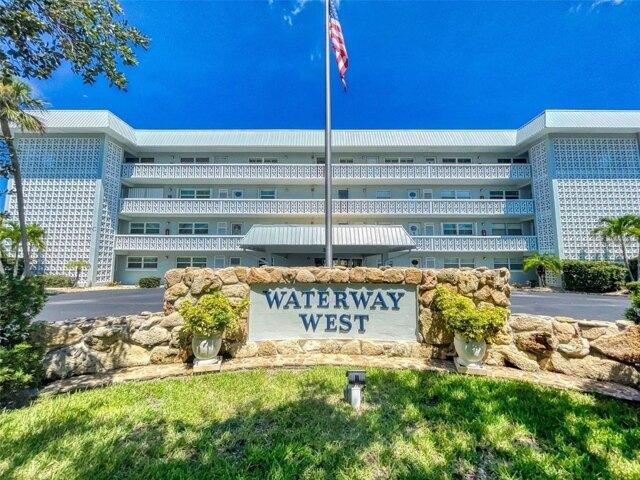 Condo for sale in New Smyrna Beach