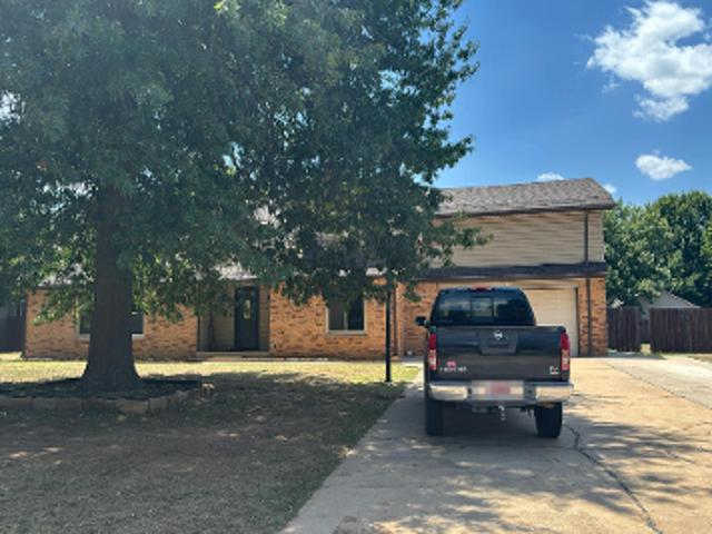 House for sale in Mustang, Oklahoma