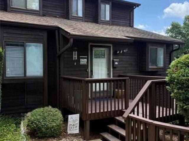Condo for sale in Hickory