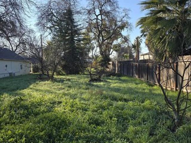 Land for sale in Los Molinos, California