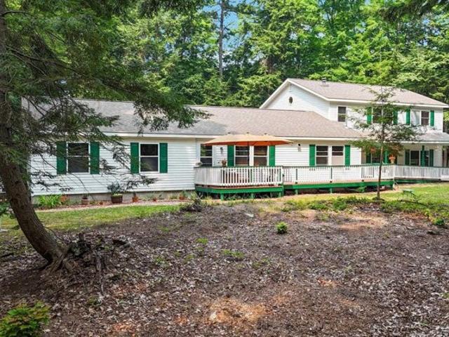 House for sale in Northport