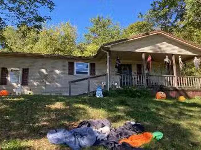 House for sale in Dickson