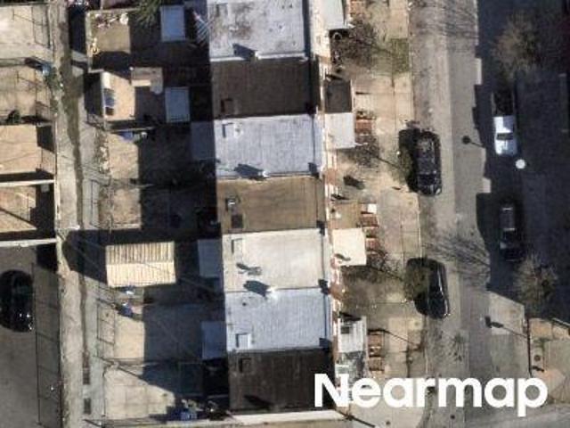 Townhouse for sale in Ellwood Park/Monument, Baltimore