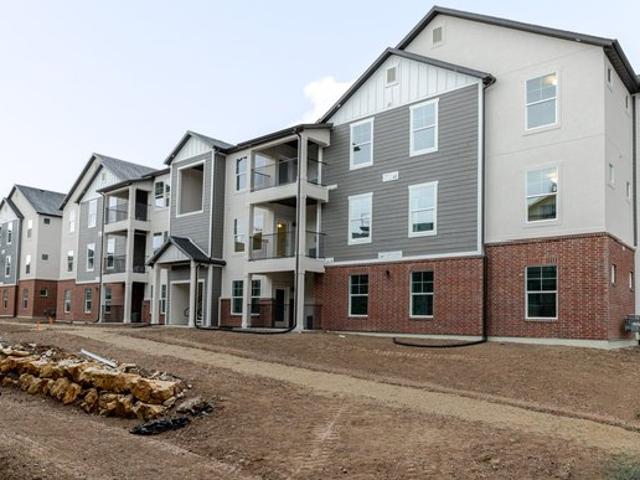 Condo for sale in Saratoga Springs, Utah