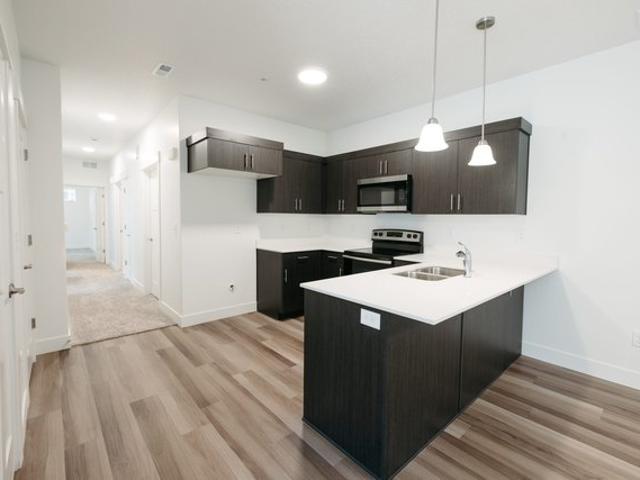 House for sale in Saratoga Springs, Utah