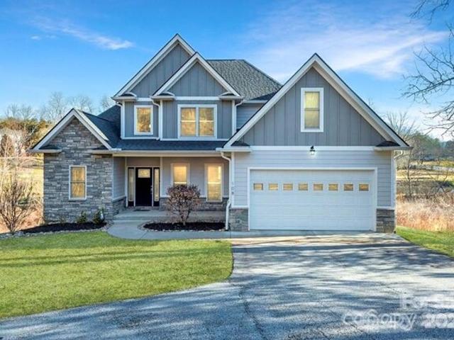 House for sale in Etowah