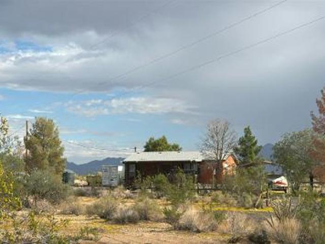 House for sale in Golden Valley, Arizona