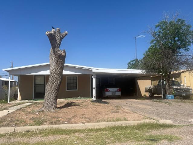 House for sale in Wink, Texas