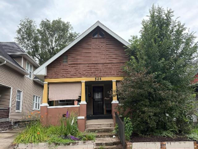 House for sale in Near Eastside, Camby
