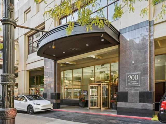 Condo for sale in Chicago, Illinois