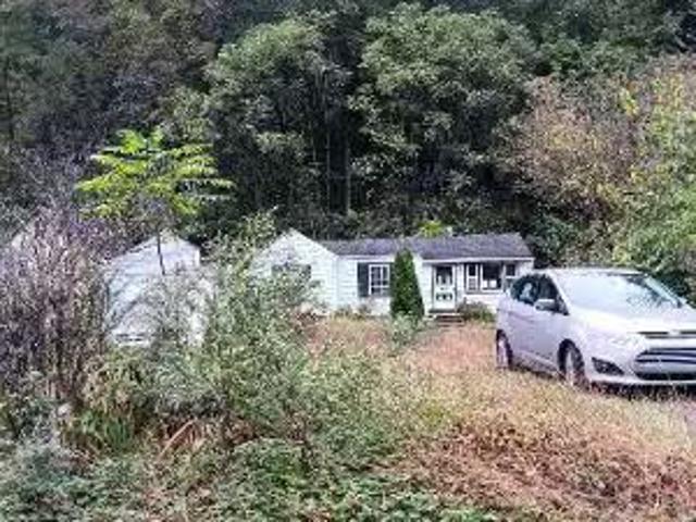 House for sale in Easton
